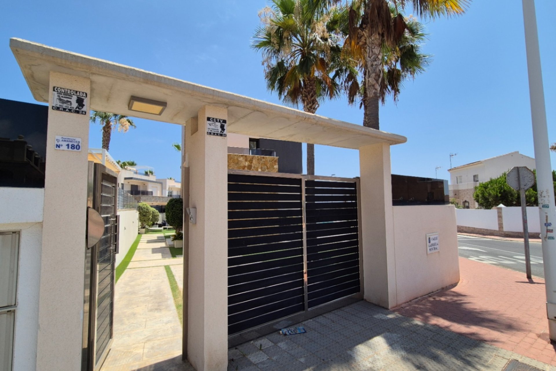 Resale - Villa - Torrevieia - Costa Blanca