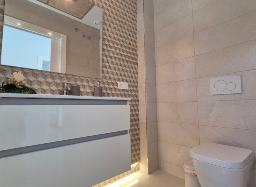 Resale - Villa - Torrevieia - Costa Blanca
