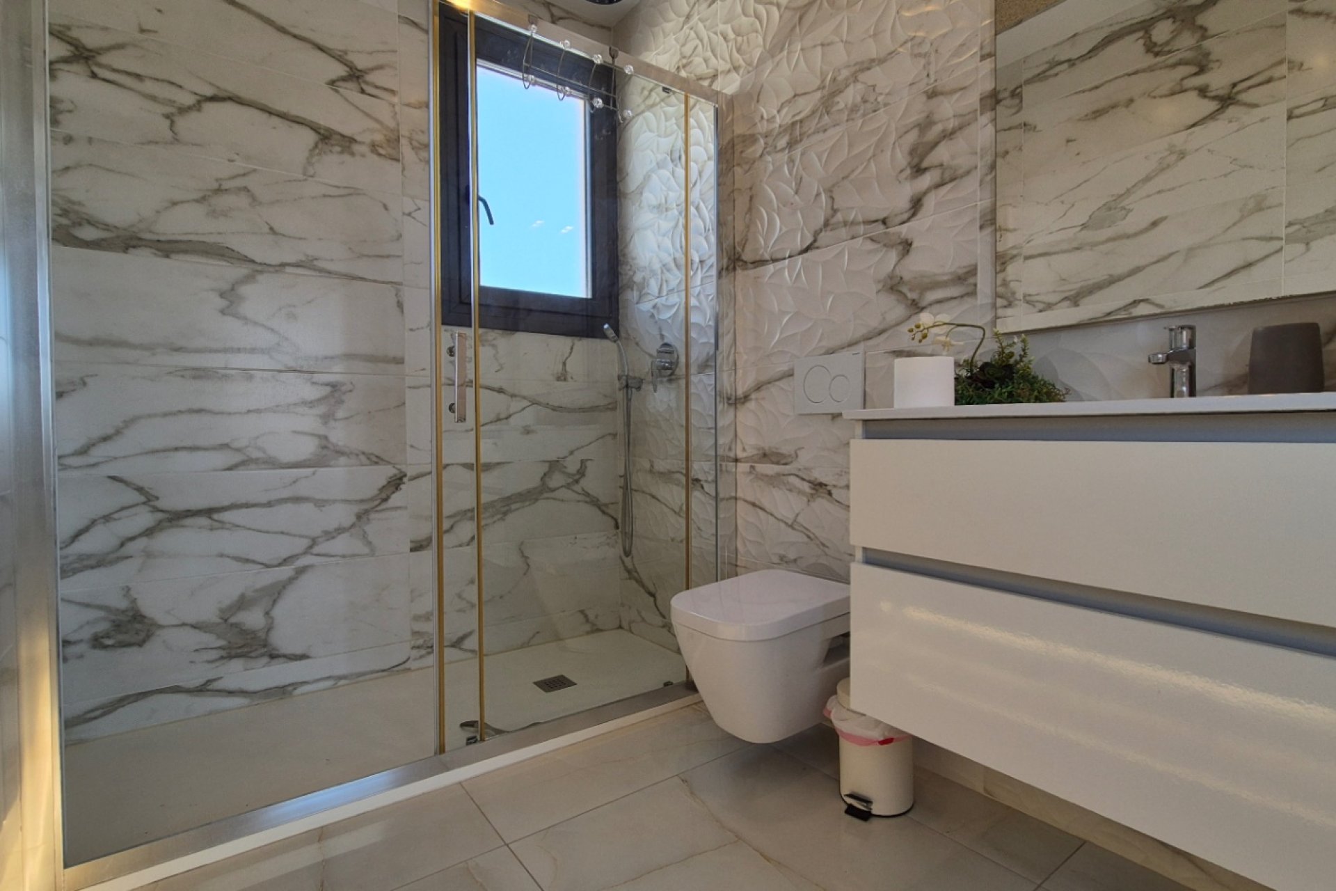 Resale - Villa - Torrevieia - Costa Blanca