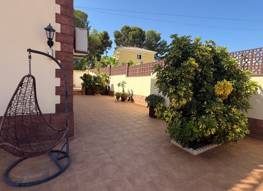 Resale - Villa - Torrevieia - Costa Blanca