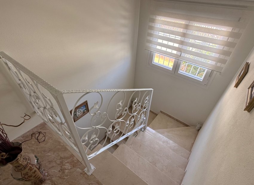 Resale - Villa - Torrevieia - Costa Blanca
