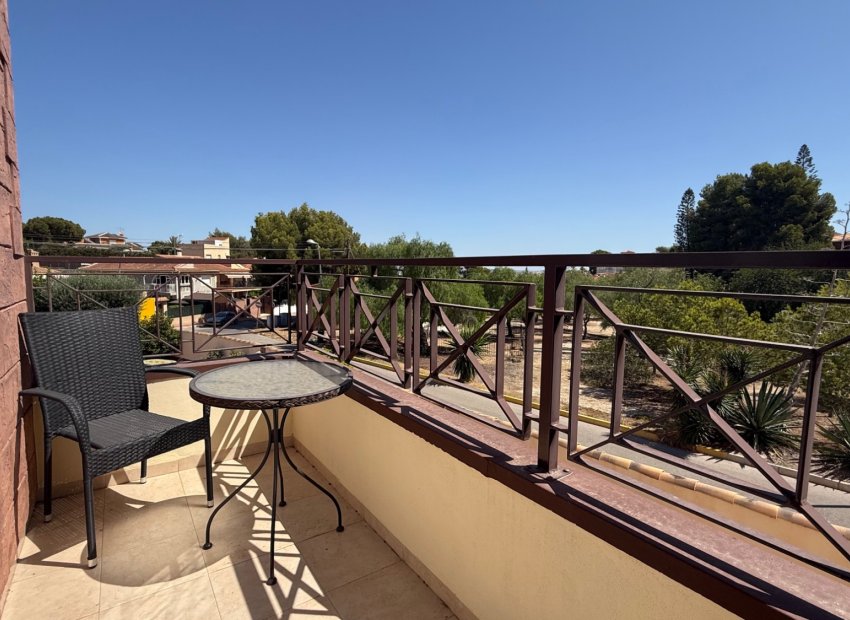 Resale - Villa - Torrevieia - Costa Blanca