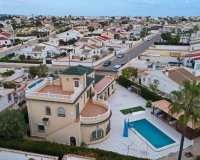 Resale - Villa - Torrevieia - El Chaparral