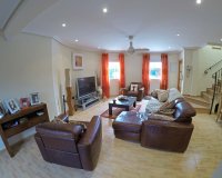 Resale - Villa - Torrevieia - El Chaparral