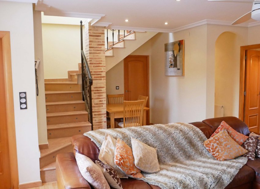 Resale - Villa - Torrevieia - El Chaparral