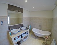 Resale - Villa - Torrevieia - El Chaparral