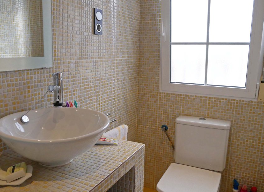 Resale - Villa - Torrevieia - El Chaparral