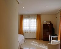 Resale - Villa - Torrevieia - El Chaparral