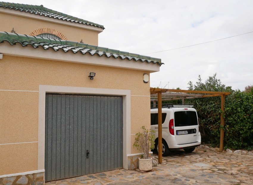 Resale - Villa - Torrevieia - El Chaparral