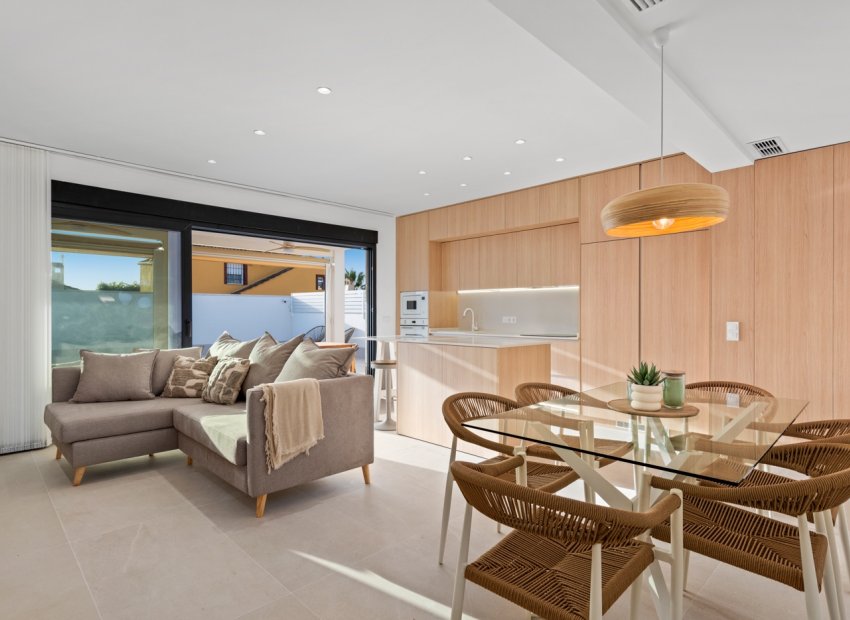 Resale - Villa - Torrevieia - El Chaparral