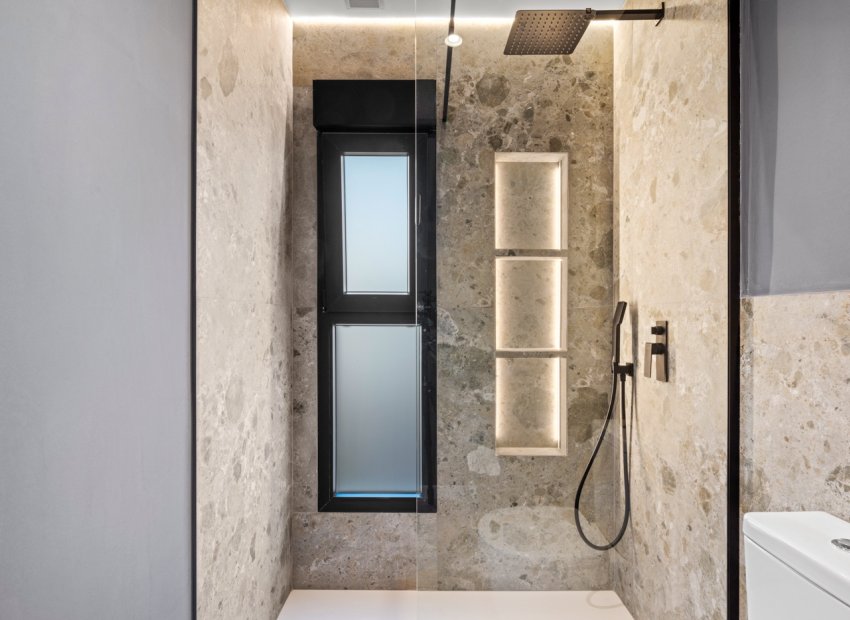 Resale - Villa - Torrevieia - El Chaparral