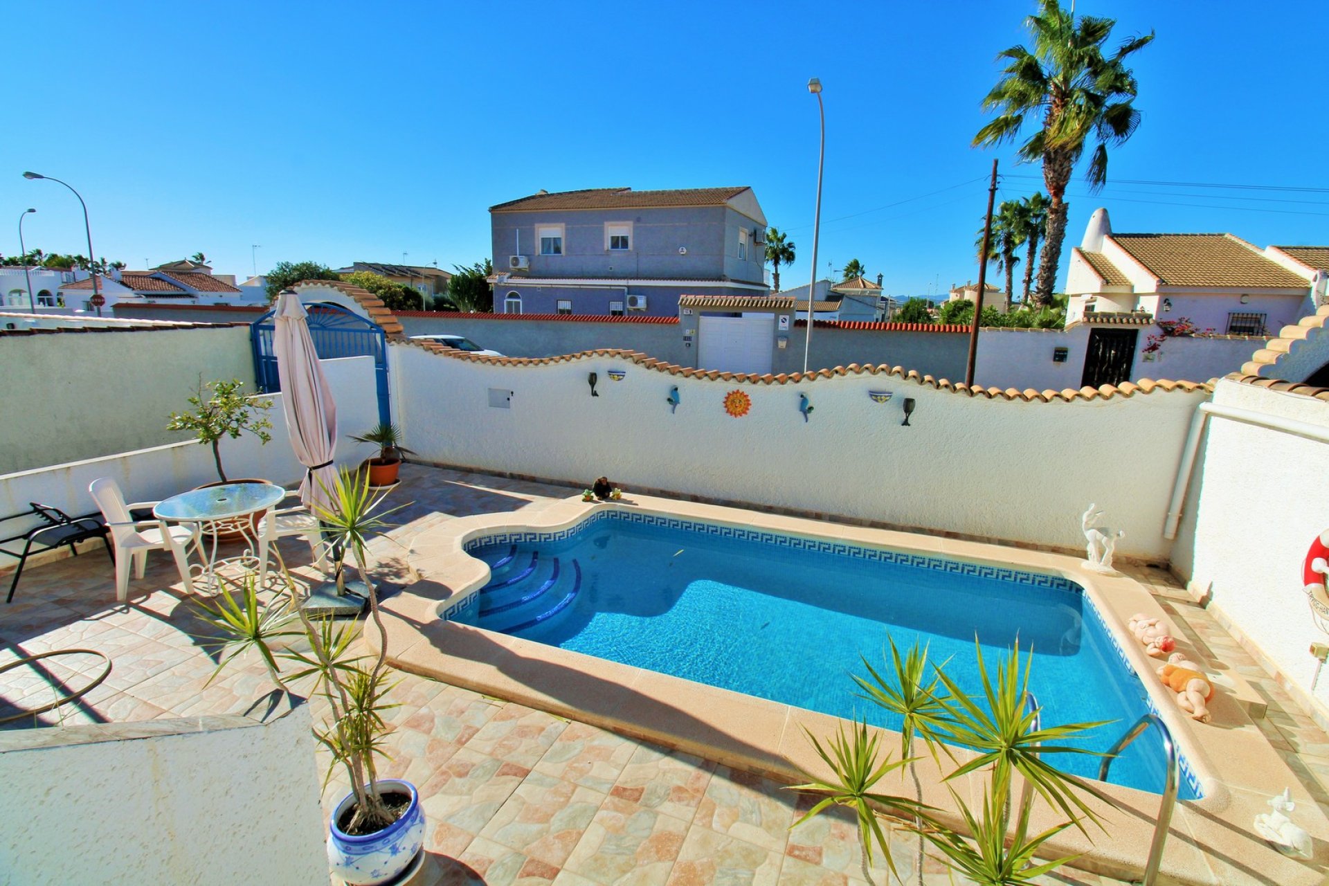 Resale - Villa - Torrevieia - El Chaparral