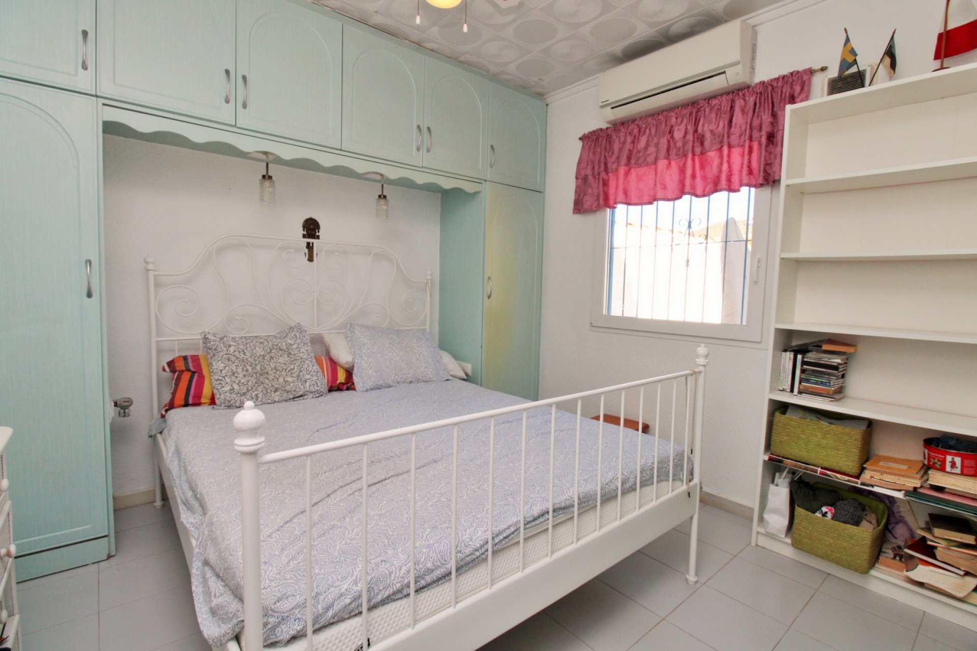 Resale - Villa - Torrevieia - El Chaparral