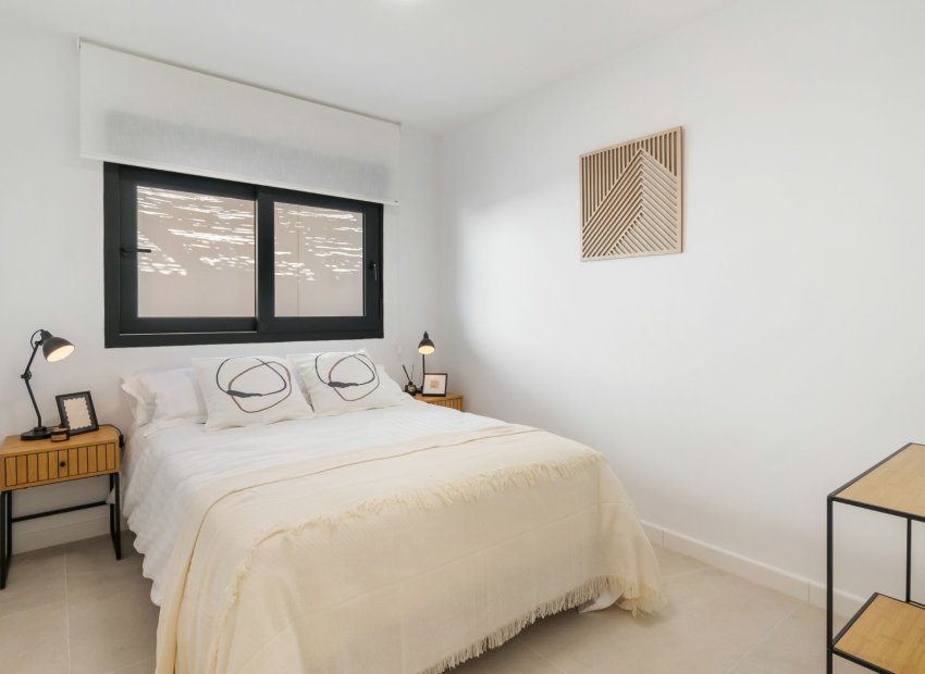 Resale - Villa - Torrevieia - El Chaparral