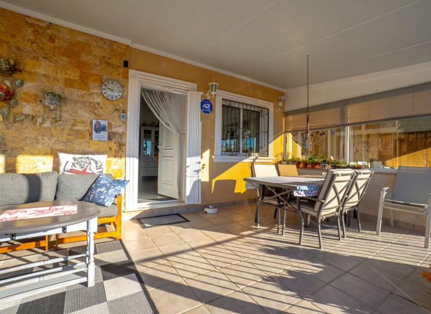 Resale - Villa - Torrevieia - El Chaparral