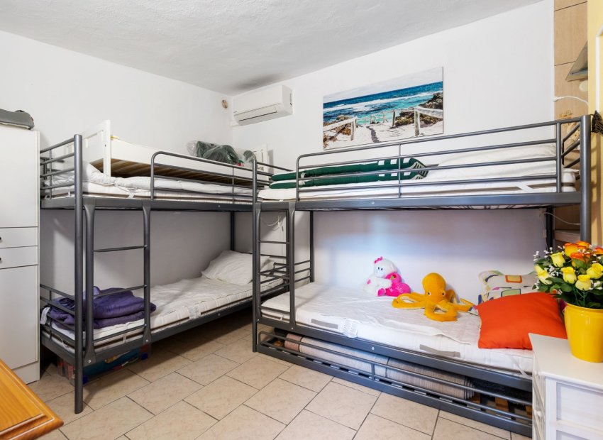 Resale - Villa - Torrevieia - El Chaparral