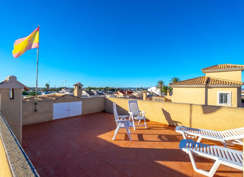 Resale - Villa - Torrevieia - El Chaparral