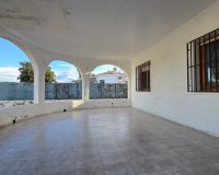 Resale - Villa - Torrevieia - El Chaparral