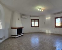Resale - Villa - Torrevieia - El Chaparral