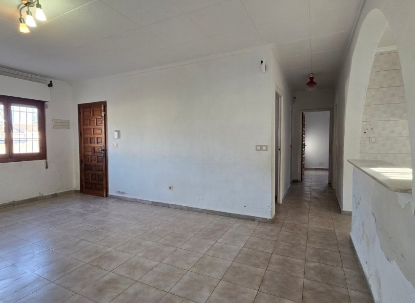 Resale - Villa - Torrevieia - El Chaparral
