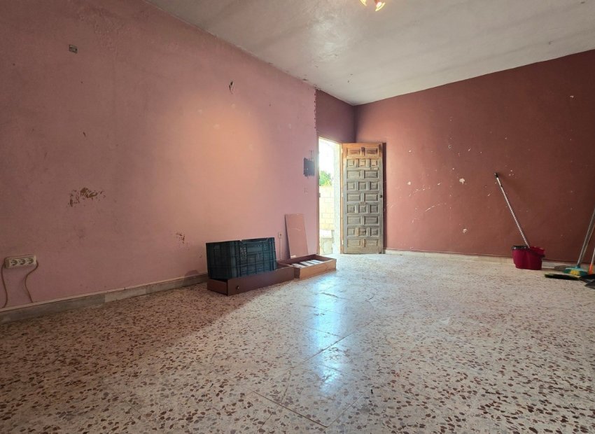 Resale - Villa - Torrevieia - El Chaparral