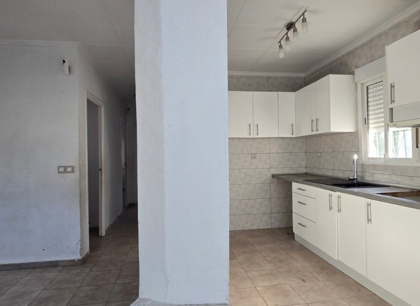 Resale - Villa - Torrevieia - El Chaparral