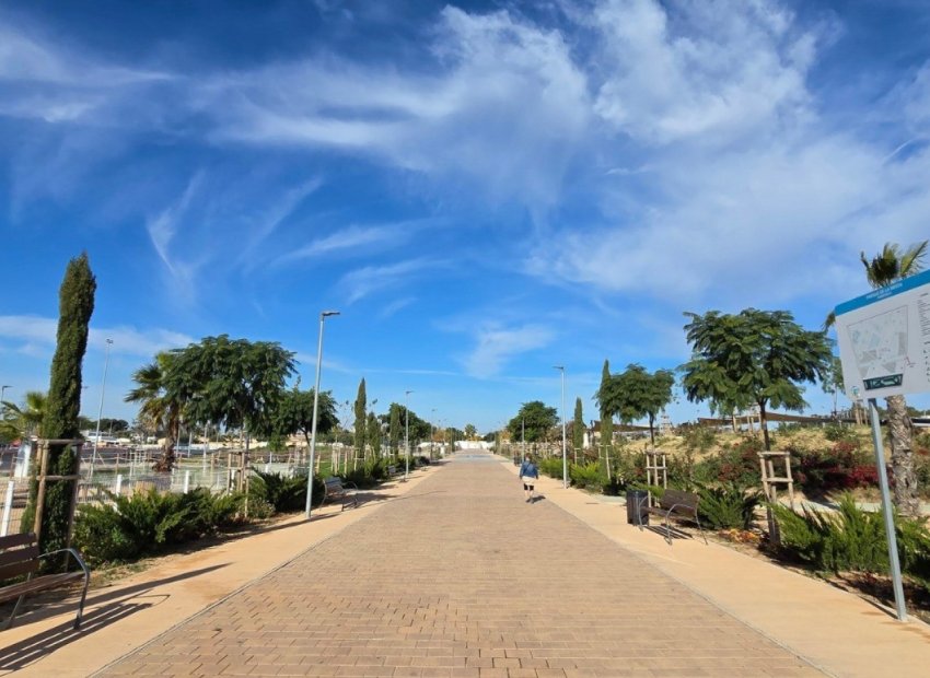 Resale - Villa - Torrevieia - El Chaparral