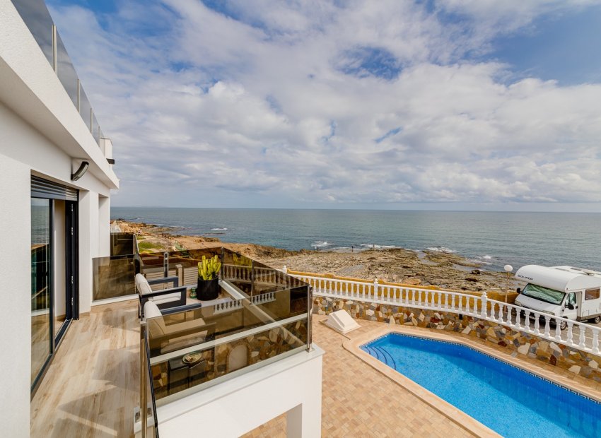 Resale - Villa - Torrevieia - La Mata