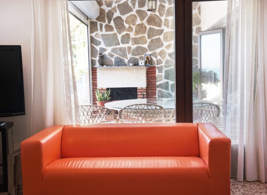 Resale - Villa - Torrevieia - La Mata