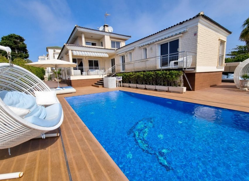 Resale - Villa - Torrevieia - La Mata