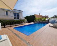 Resale - Villa - Torrevieia - La Mata