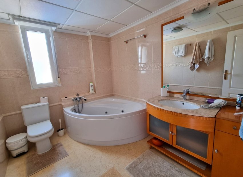 Resale - Villa - Torrevieia - La Mata