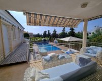 Resale - Villa - Torrevieia - La Mata