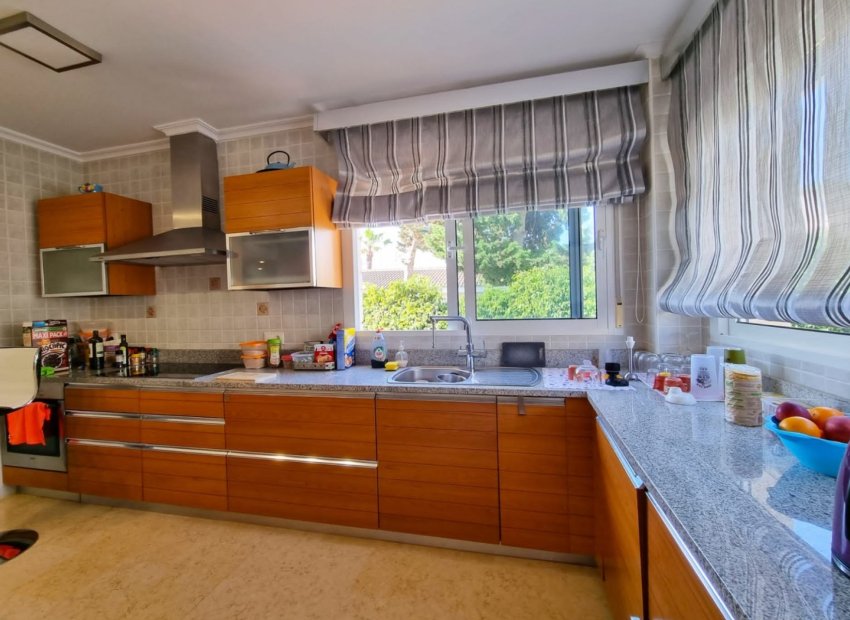 Resale - Villa - Torrevieia - La Mata