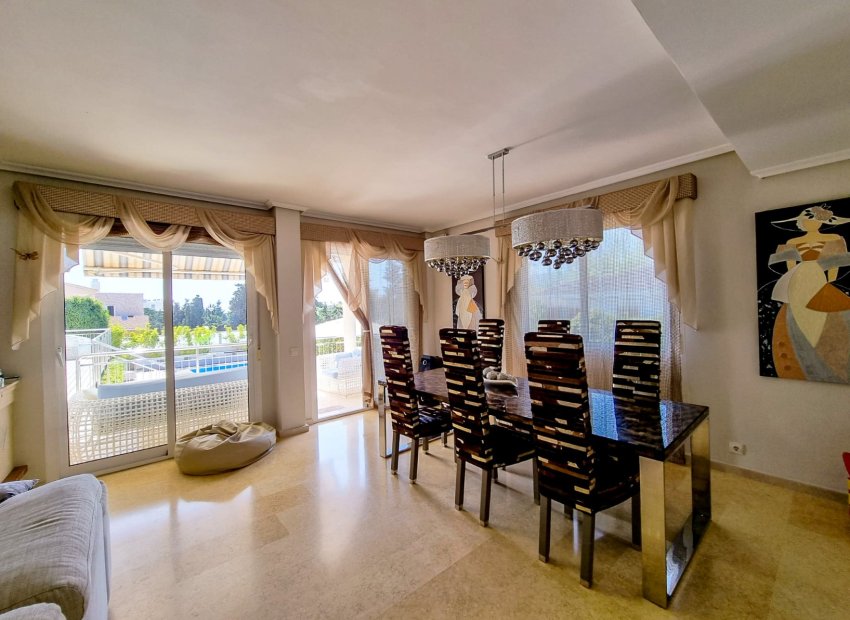 Resale - Villa - Torrevieia - La Mata