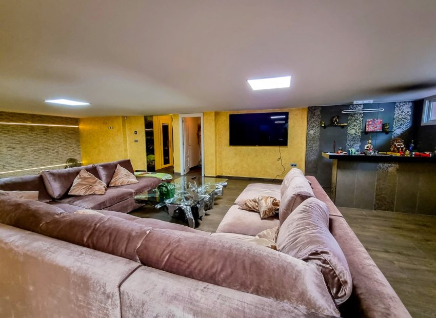 Resale - Villa - Torrevieia - La Mata