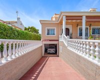 Resale - Villa - Torrevieia - La Mata