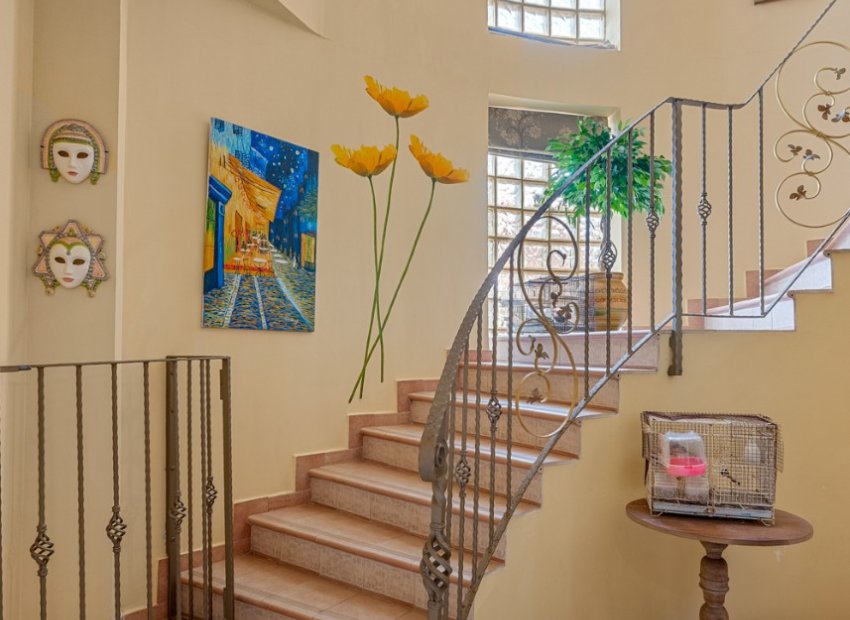 Resale - Villa - Torrevieia - La Mata