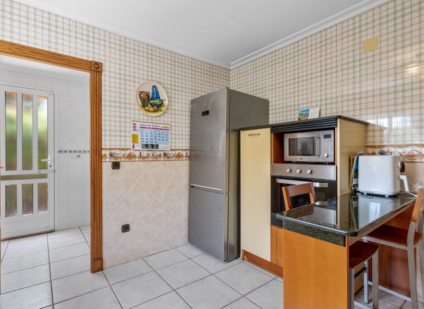 Resale - Villa - Torrevieia - La Mata