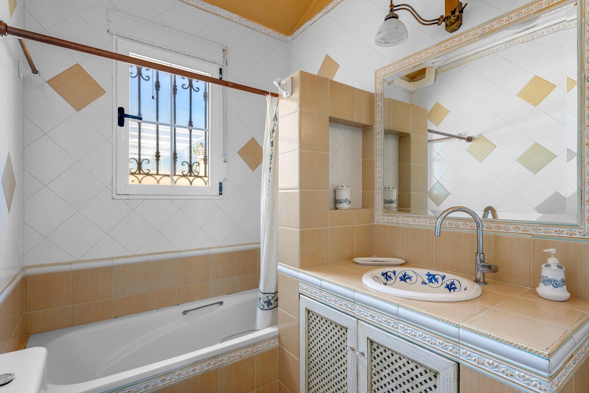 Resale - Villa - Torrevieia - La Mata
