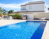 Resale - Villa - Torrevieia - La Siesta