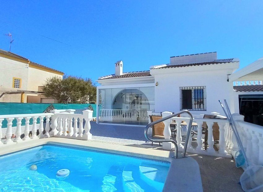 Resale - Villa - Torrevieia - La Siesta