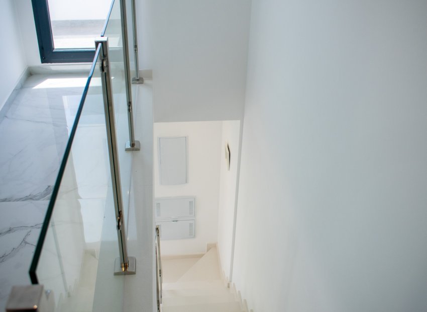 Resale - Villa - Torrevieia - La Siesta