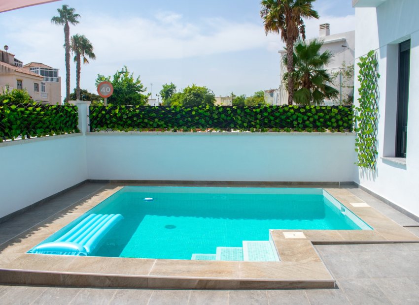 Resale - Villa - Torrevieia - La Siesta