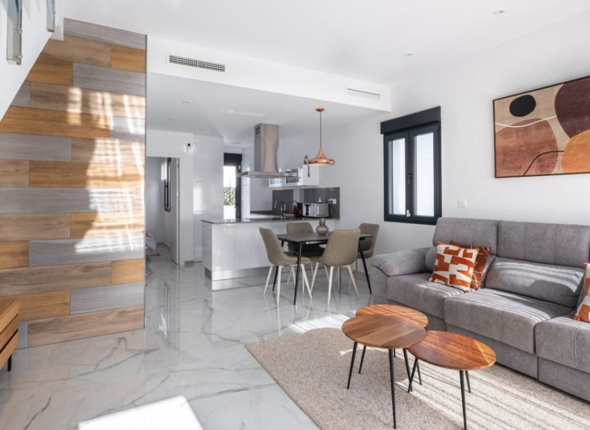 Resale - Villa - Torrevieia - La Siesta