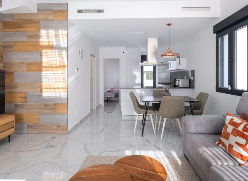 Resale - Villa - Torrevieia - La Siesta