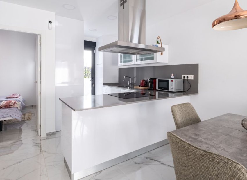 Resale - Villa - Torrevieia - La Siesta