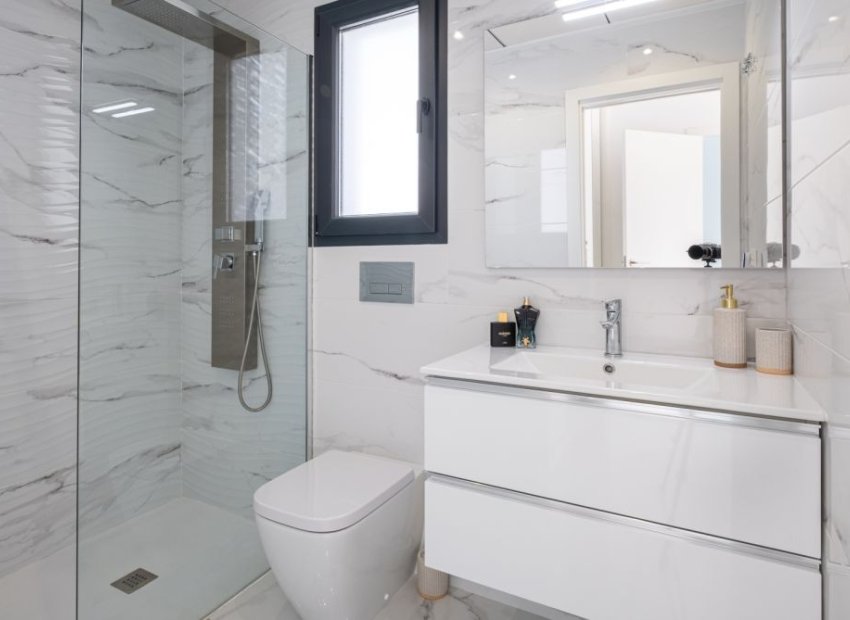 Resale - Villa - Torrevieia - La Siesta