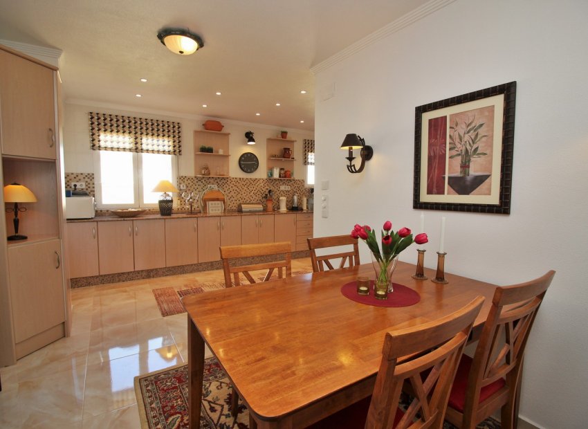 Resale - Villa - Torrevieia - La Siesta