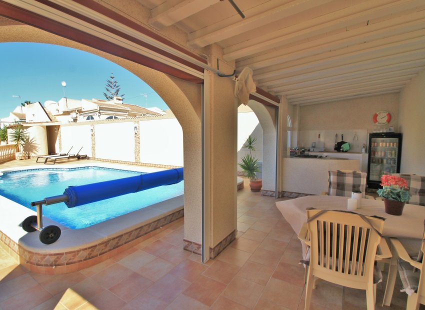 Resale - Villa - Torrevieia - La Siesta